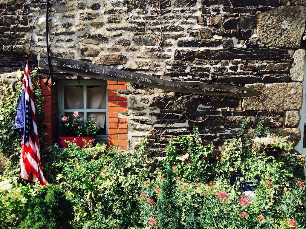 Bed and Breakfast Ferme De La Gortiere Le Teilleul Esterno foto