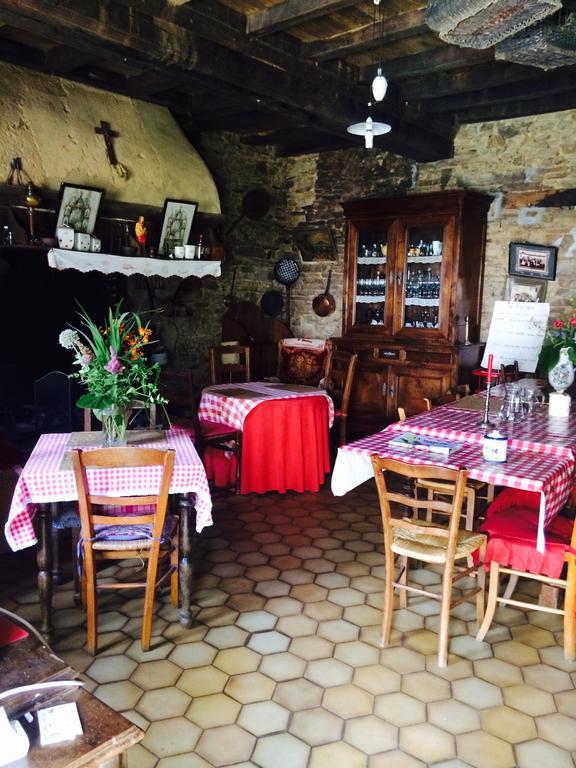 Bed and Breakfast Ferme De La Gortiere Le Teilleul Esterno foto
